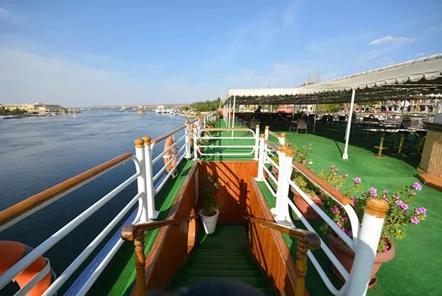 Christmas Holiday in Egypt 7-Day Cairo and Nile Cruise Experience