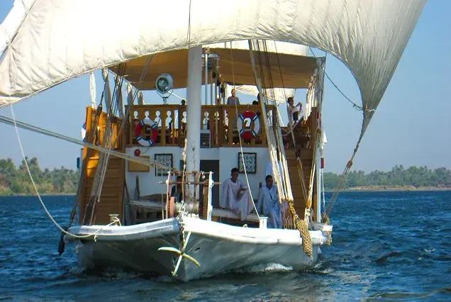 Duwana Dahabiya 5 Days Luxor Aswan