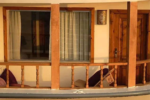 Duwana Dahabiya 5 Days Luxor Aswan