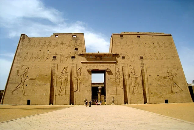 Luxor Edfu Kom Ombo Aswan and Abu Simbel Tour 4-Day Egypt Package