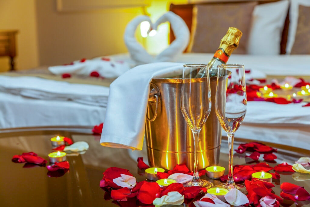 10 Best Honeymoon Destinations: Top Romantic Getaways for Couples