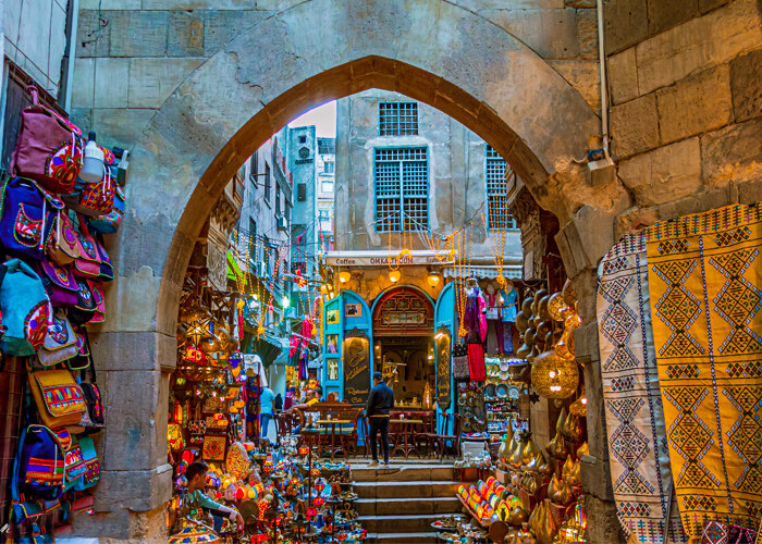 Best Souks in Cairo: Local Shopping Guide