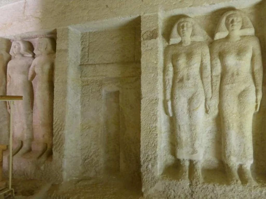 The Tomb of Queen Meresankh III