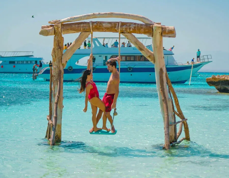 Hurghada in April Ten Days at a Time