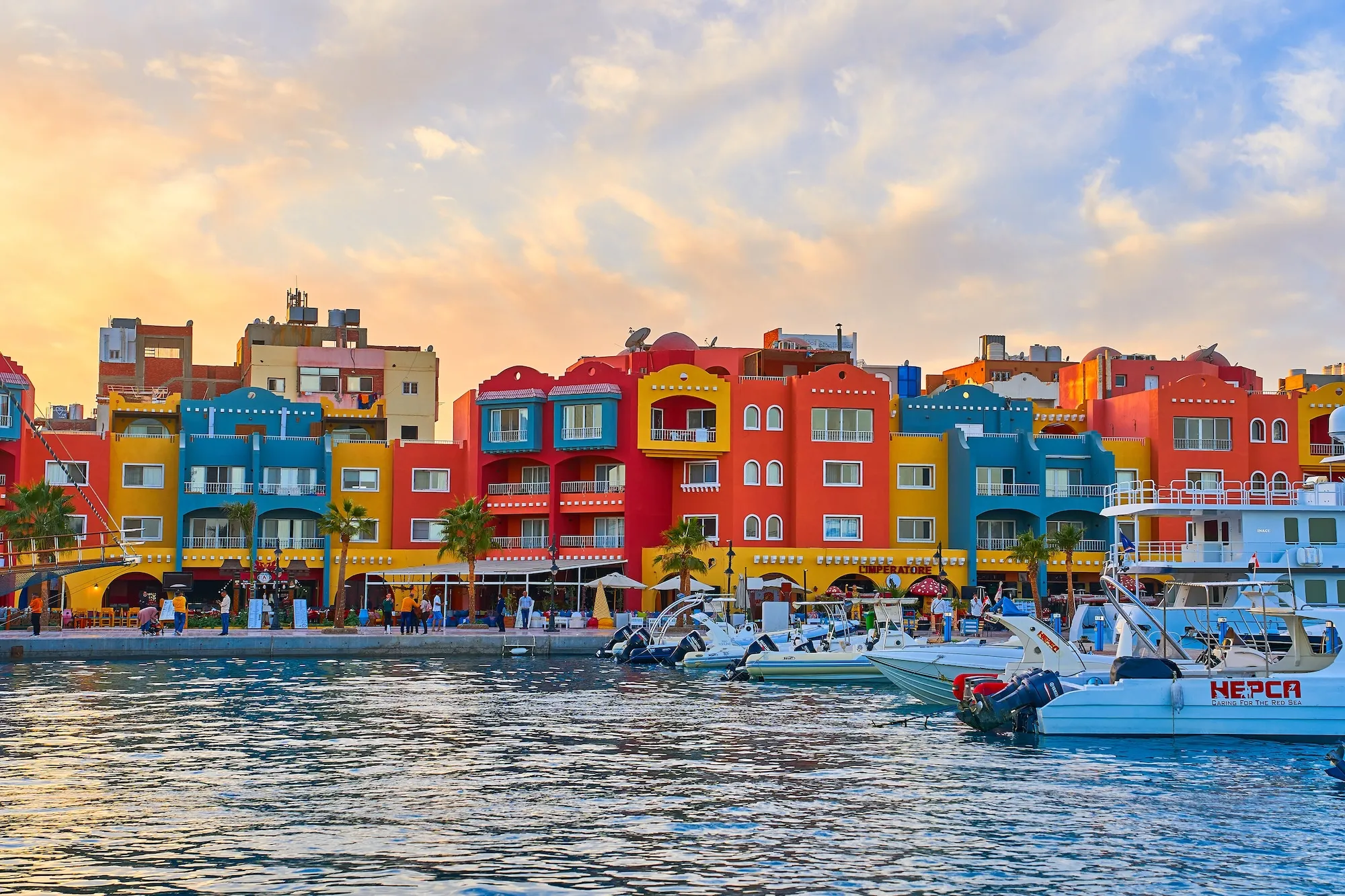 What to Pack for Hurghada in April