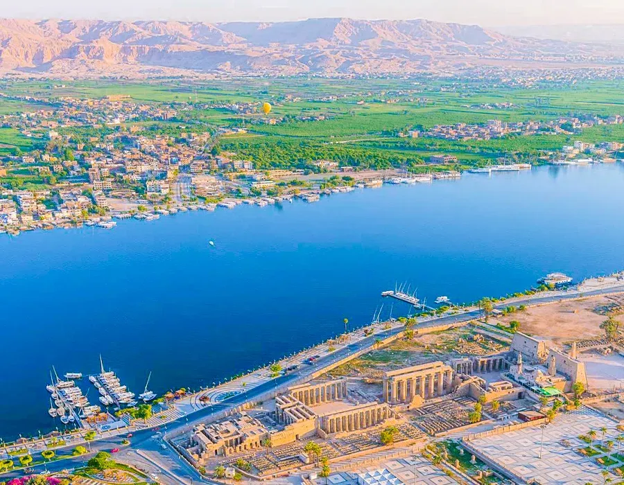 temperature in luxor in october