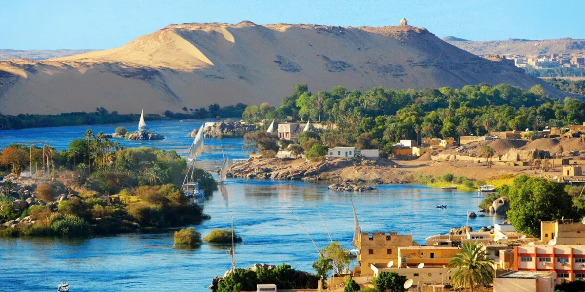 Luxor Against Aswan and Cairo and the Red Sea