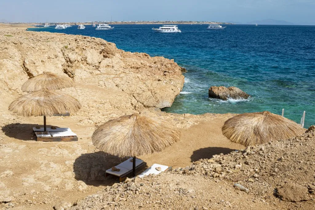 Day and Night Temperatures in Marsa Alam in April