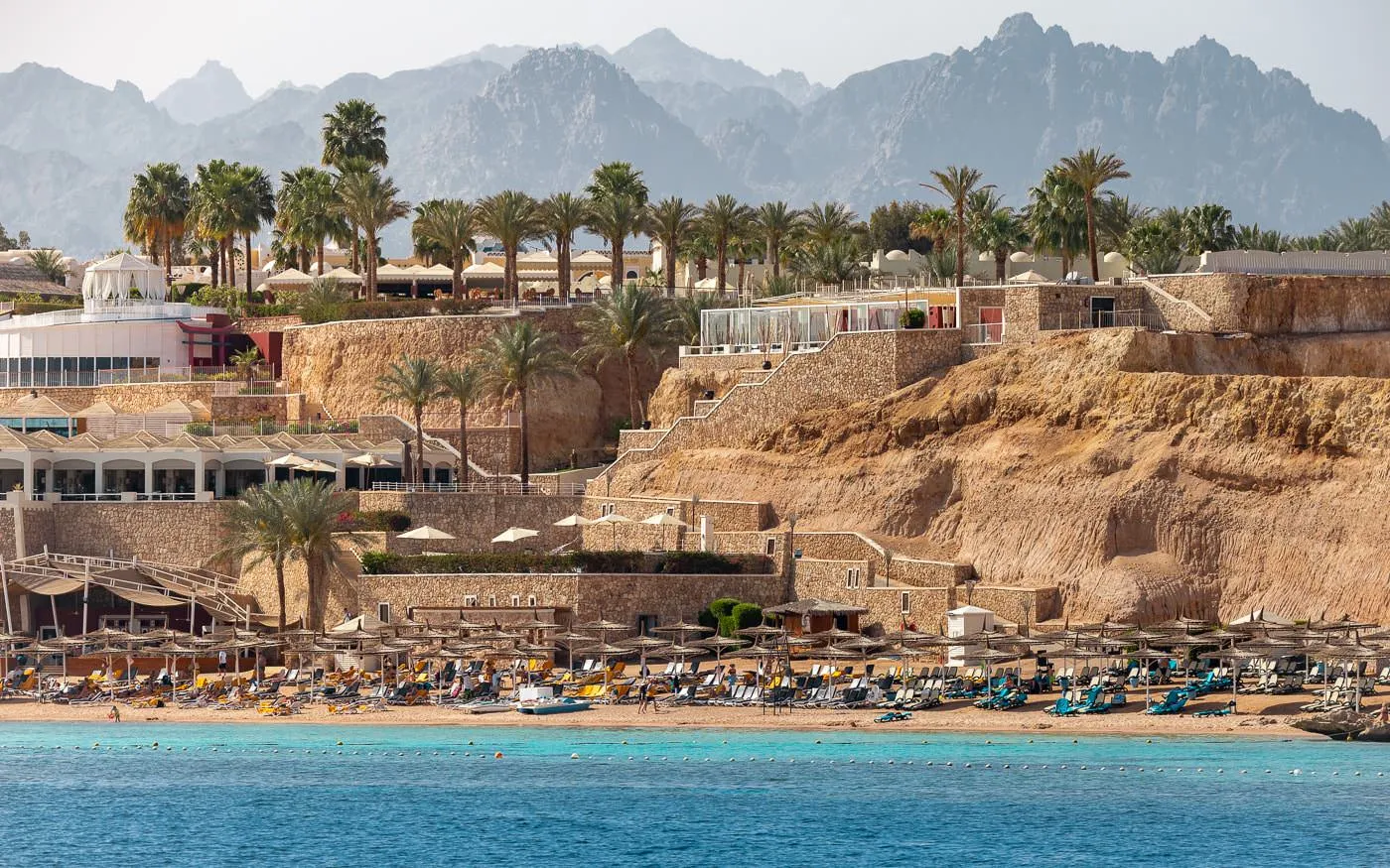 Floor Four: The Mountains of Sinai