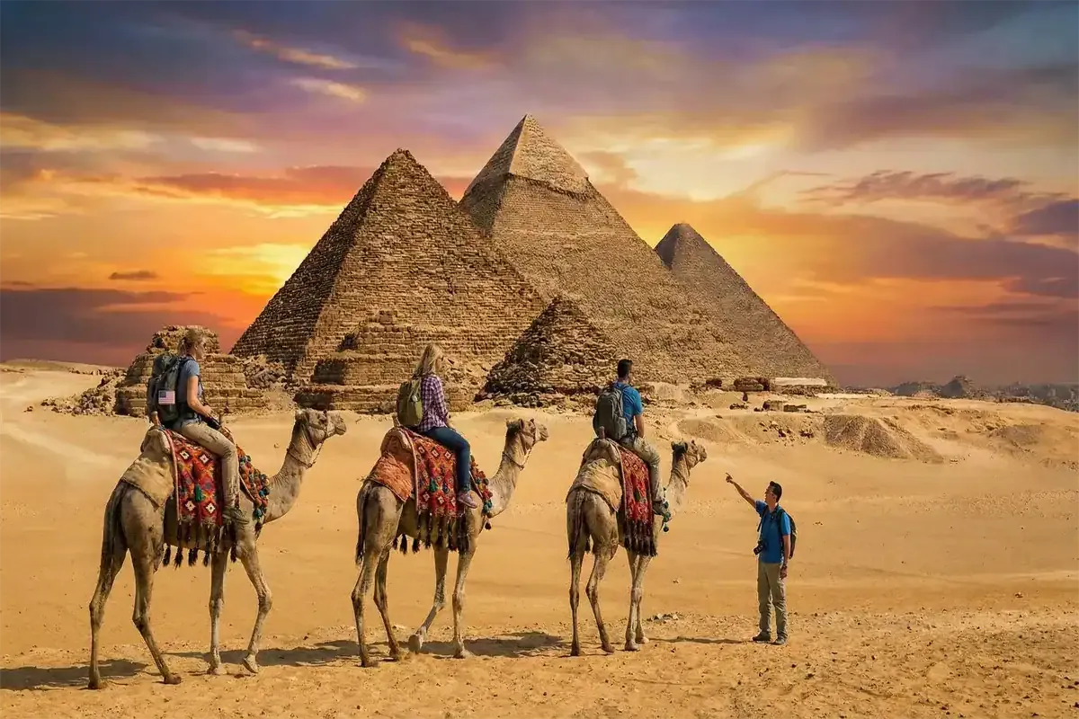 Why Cairo Weather in August Feels Different From the Coast