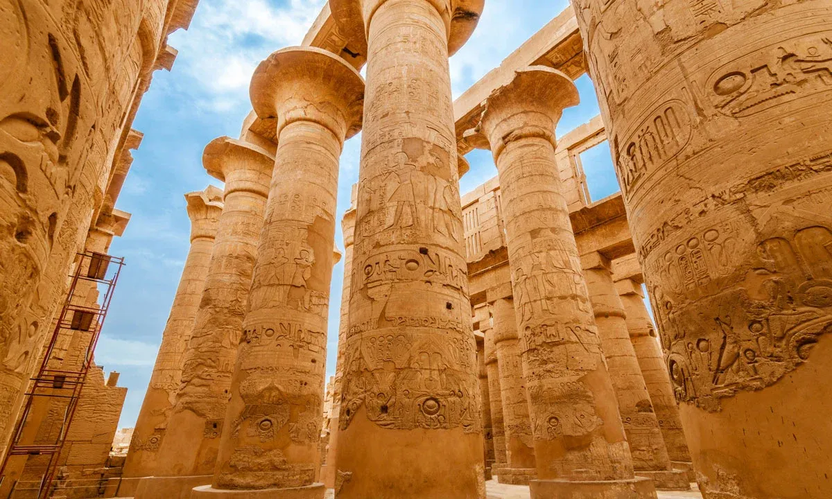 Weather in Luxor Egypt in February 2027 | Five Instruments