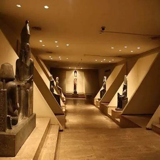 10-Day Easter Vacation Egypt Cairo Luxor Aswan & Hurghada Luxury Tour