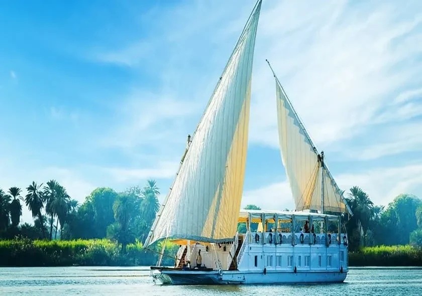 4 Days Nile Cruise From Cairo Private Flight Package
