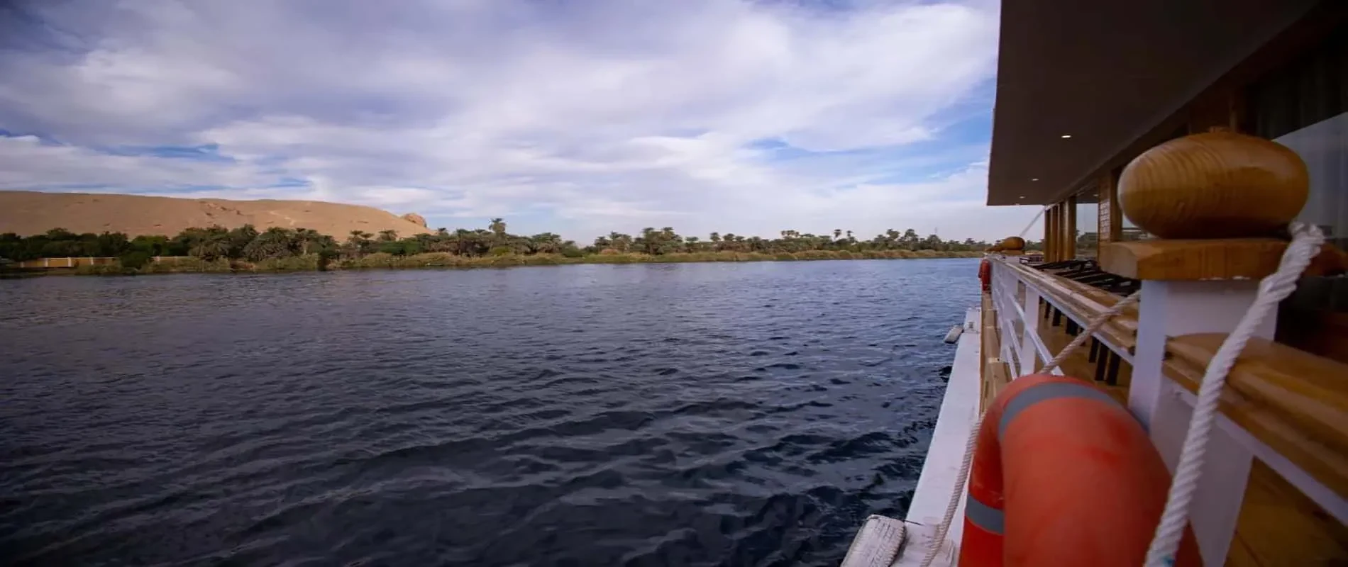 Akhnaton Dahabiya 4 Days From Aswan Luxor 5-Star Classic Sailing