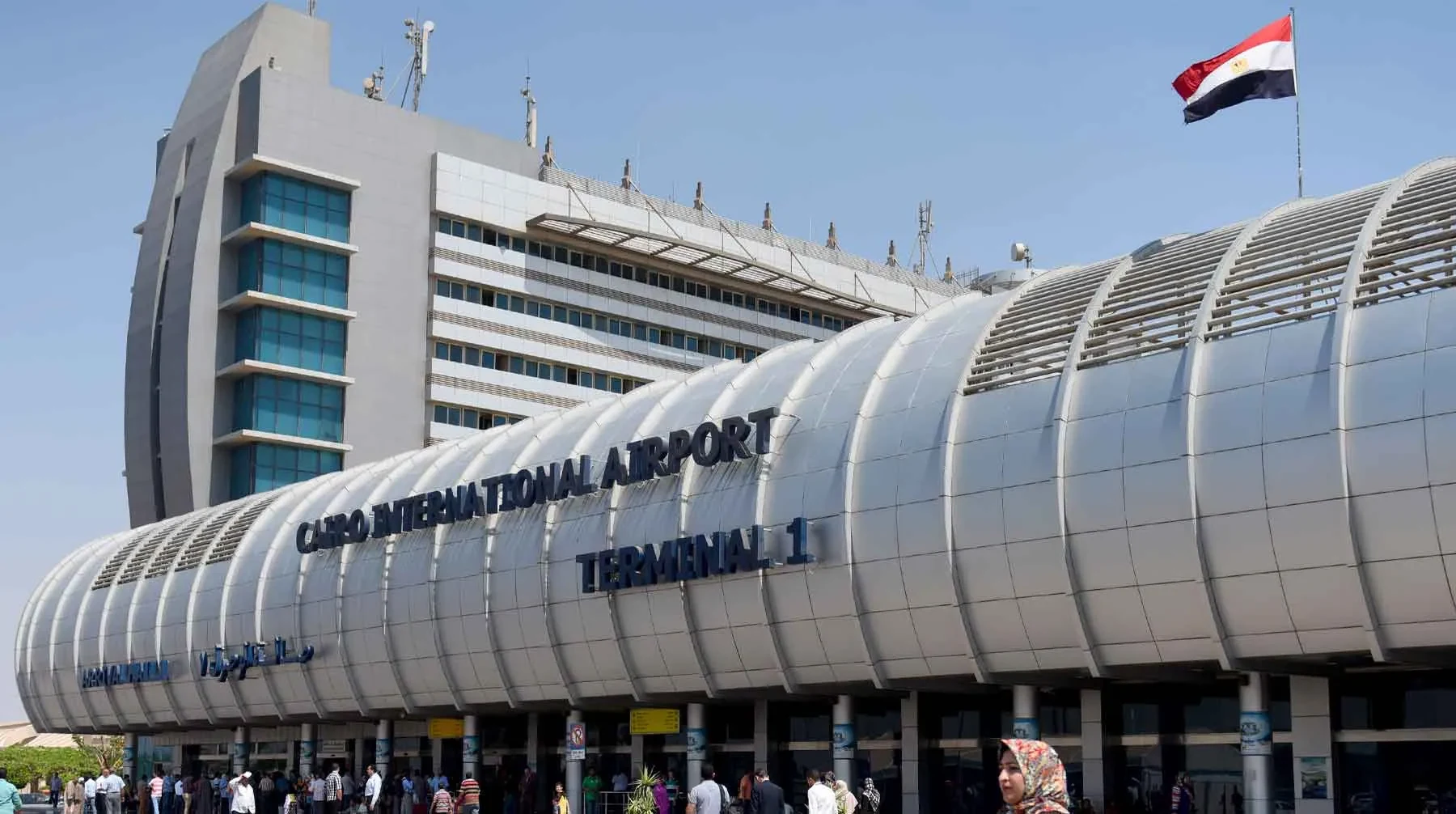 Private Cairo Airport to Pyramids Day Trip Explore the Giza Plateau & GEM
