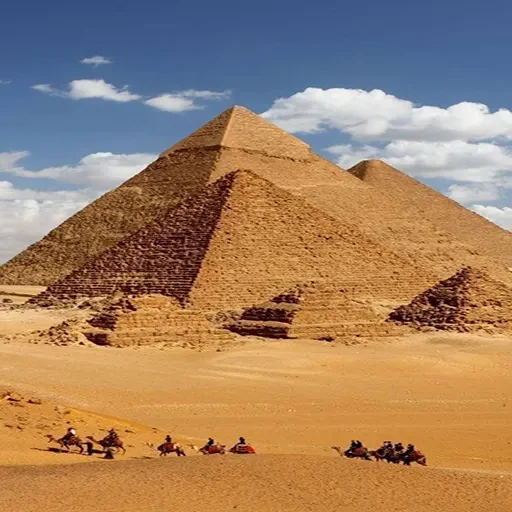 Private Day Trip Grand Egyptian Museum From Hurghada by Flight & Giza Pyramids