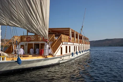 Duwana Dahabiya 4 Days Aswan Luxor