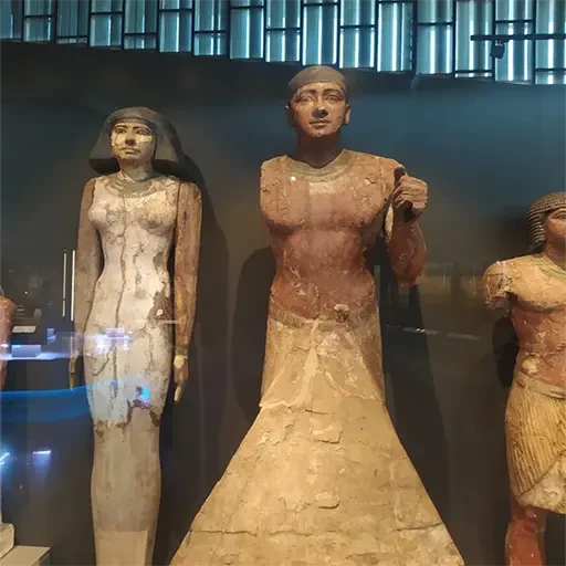 Private Hurghada to Grand Egyptian Museum & Giza Pyramids Day Tour