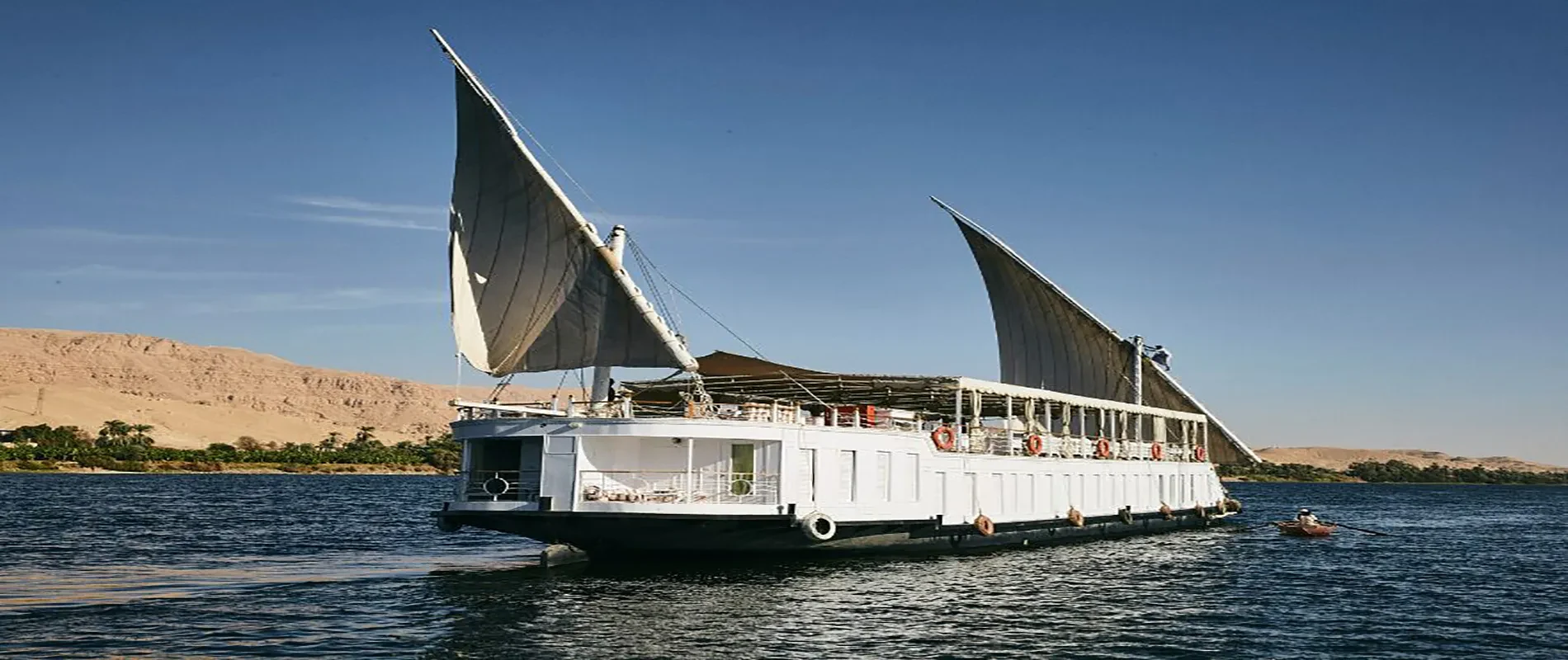 Lazuli Karnak Dahabiya 5 Days Luxor Aswan