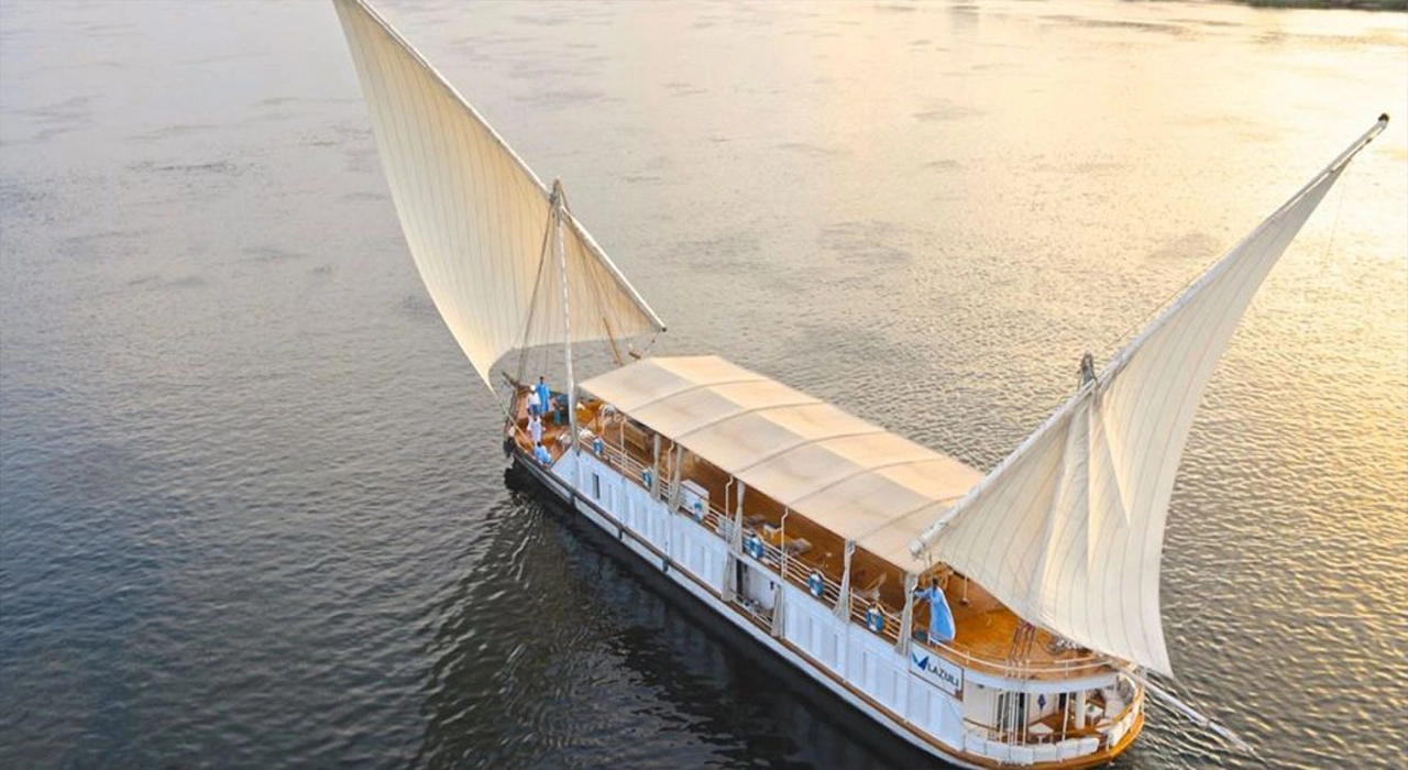 Lazuli Albatros Dahabiya