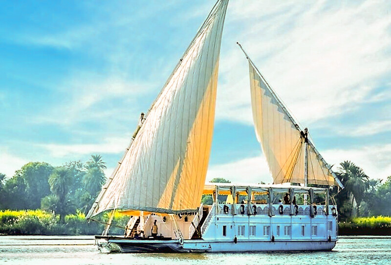 Guide to Experiencing Luxury Dahabiya Cruises