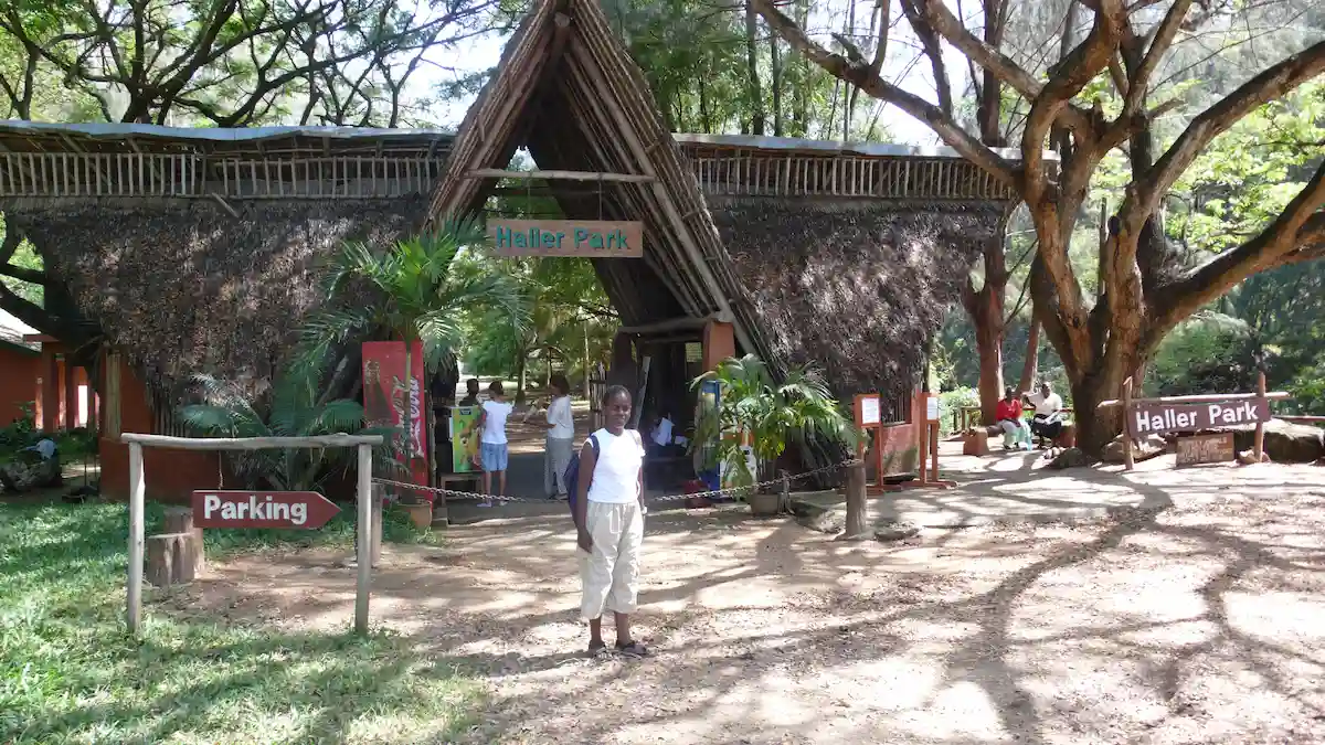Haller Park Mombasa: The Ultimate Eco-Luxury Wildlife Safari