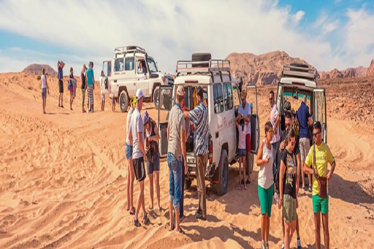 The Ultimate Hurghada Jeep Safari: Private Super 4x4 Desert Adventure & Bedouin Culture