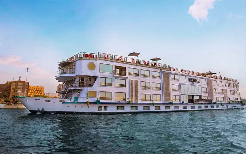 Nile Cruise Packages for Couples: Romantic Luxury Egypt Tours