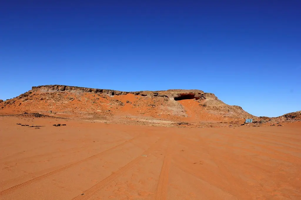 Magharet El Kantara: Shaw's Cave Rock Art in Egypt's Desert
