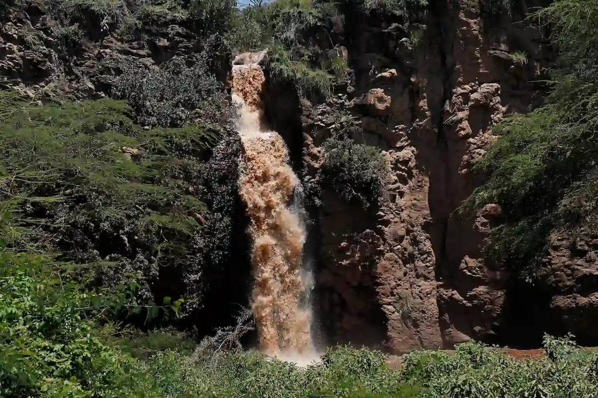 Makalia Falls: Luxury Rift Valley Waterfall Safari