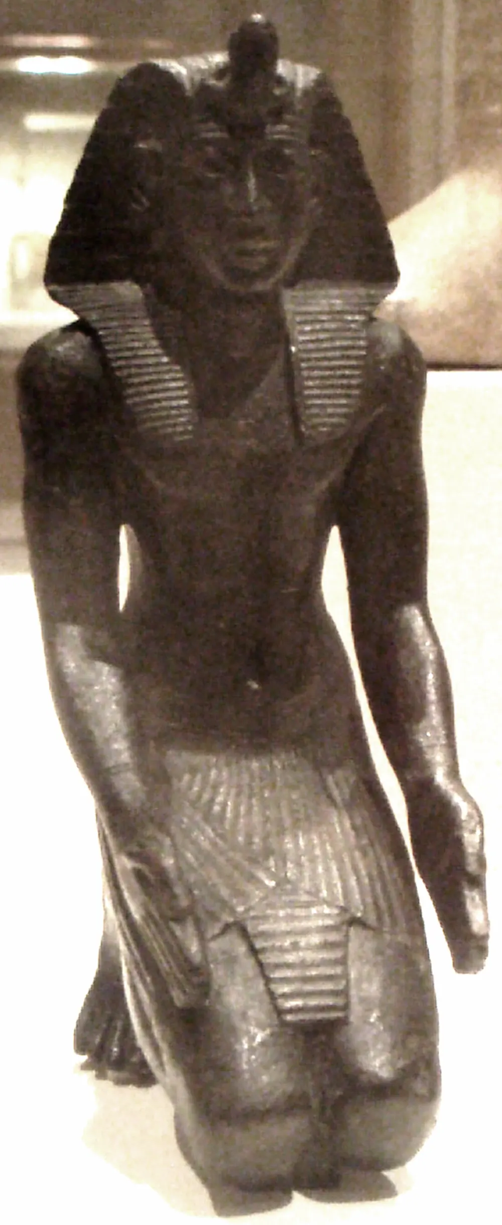 Necho II: Egypt's Naval Pharaoh & Ancient Trade Visionary