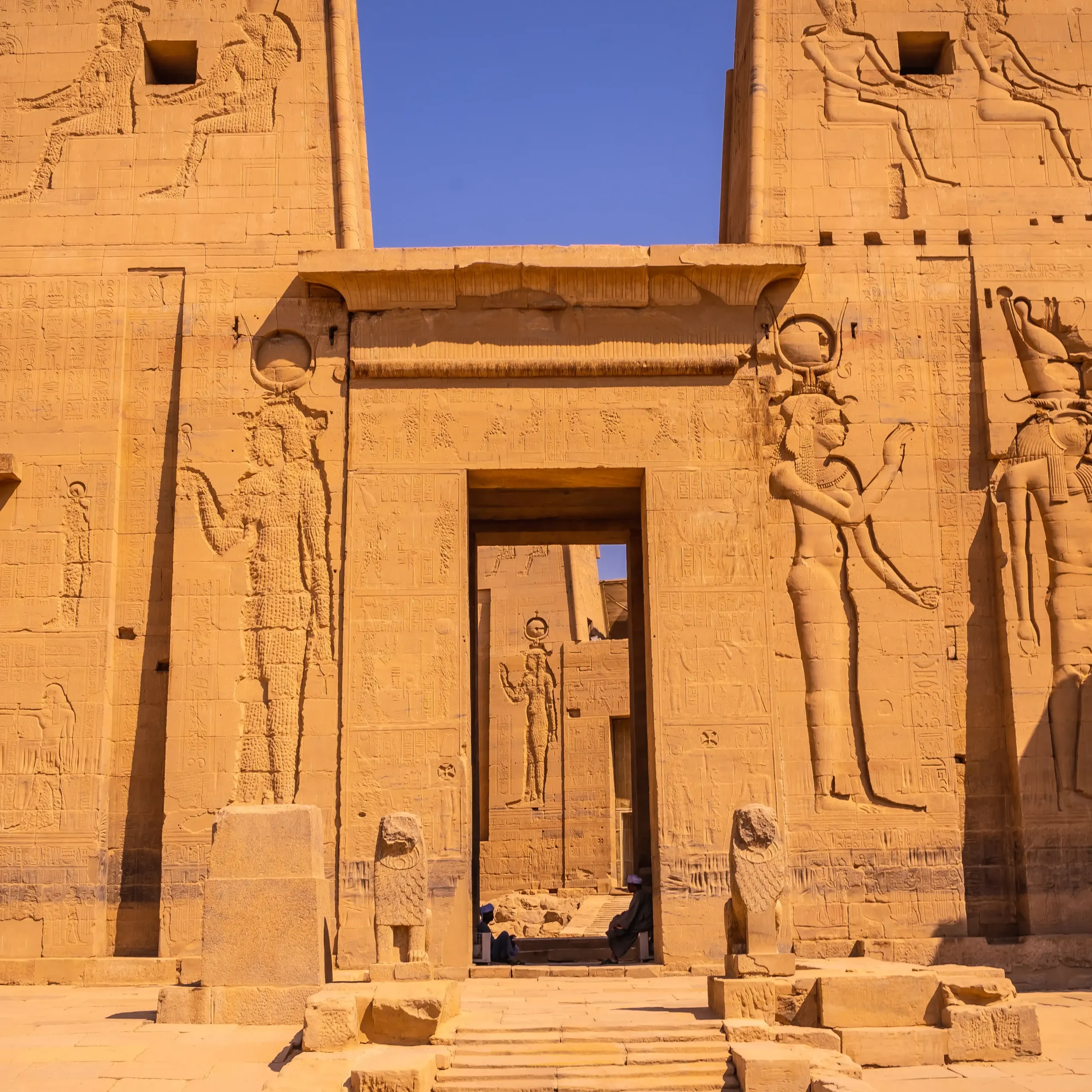 5 Days in Cairo and Aswan Private Antiquity Expedition