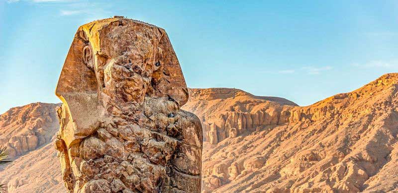 the colossi of Memnon