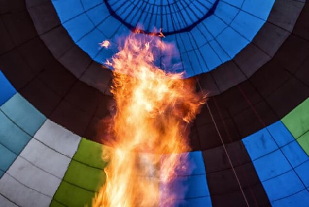 balloon fire inflate fly air hot