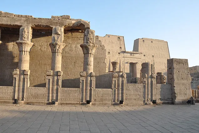 Nile Cruise Vacation Over Christmas and New Year Bastet Travel (2)